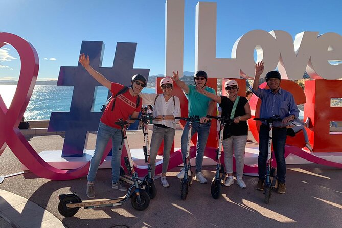 Excursion on electric scooter in Nice - The Unmissable - Castle Hill and the best view over Nice