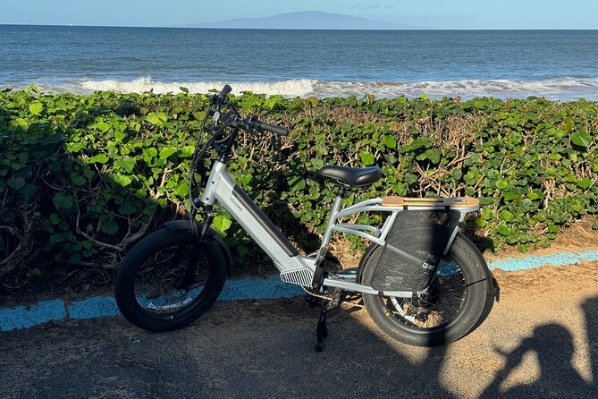 Explore Maui on an electric bike or scooter - One hour or a full day in Kihei