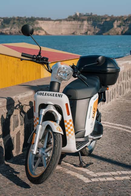 Explore Procida on an Electric Scooter: Daily Rental with All the Perks - Meeting the team at the port or your accommodation