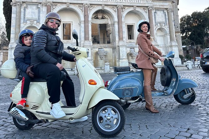 Exploring Rome on a Vintage Vespa Adventure Journey - Piazza del Popolo and Piazza Navona