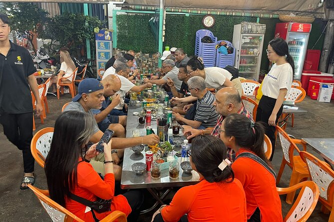 Female Riders Vespa Night Street Food + Train Street food 4 Hours - Why this Vespa food tour works well in Hanoi