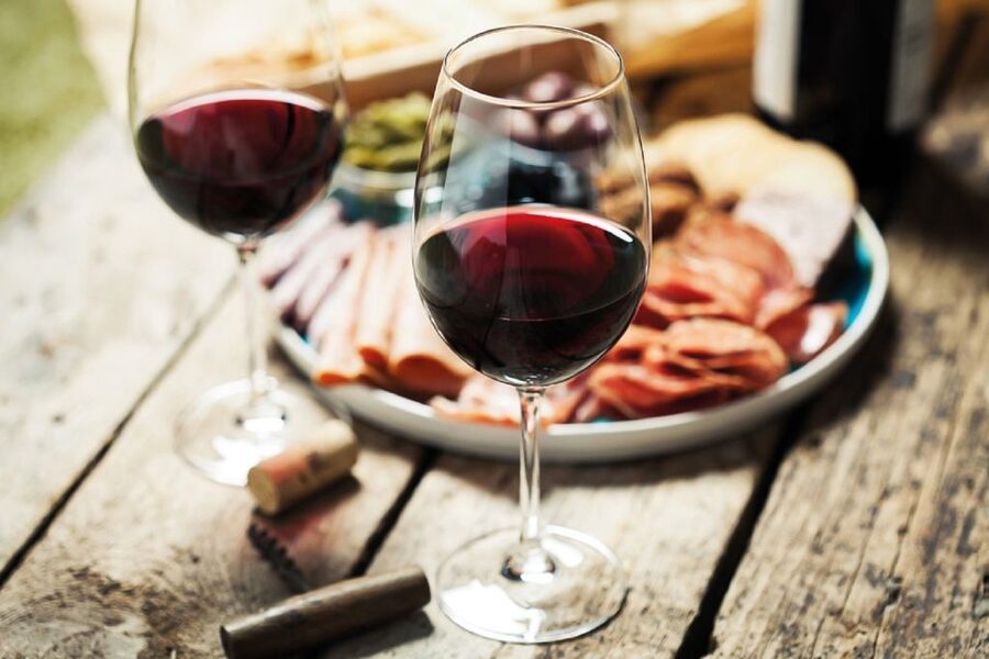 Florence/Badesse: Tuscany Group Vespa Tour with Wine Tasting - Who should book this Vespa tour?