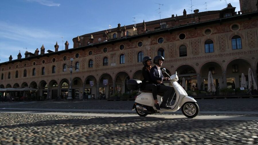 Florence: Chianti Wine Region Vespa or Fiat Topolino Tour - Should you book the Vespa or Topolino tour?