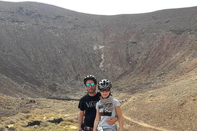 From Corralejo: E-bike/E-scooter 3-4 hour excursion - Bayuyo crater and the volcanic north