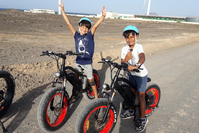 From Corralejo: E-bike/E-scooter 3-4 hour excursion - What the $66.08 price gets you