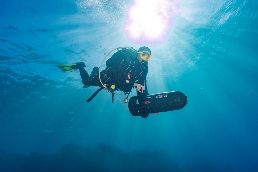 Funchal: DPV- Scooter Dive Adventure - The return: equipment, shower, and logbook stamp