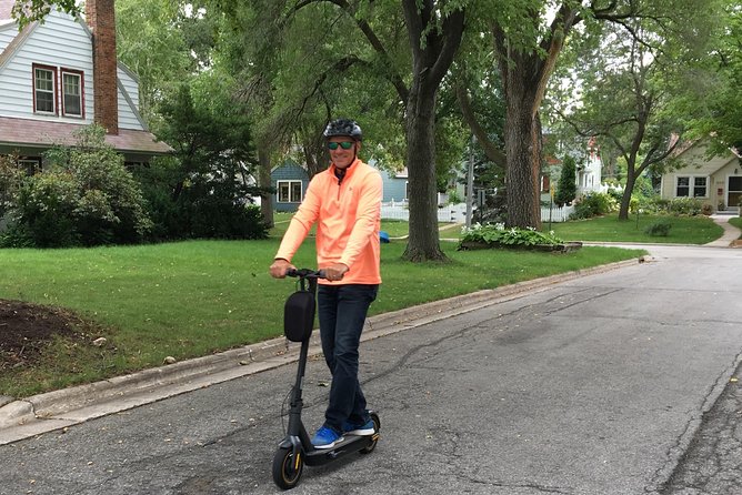 Green Bay E-Scooter Guided Glide w/ Private Tour Option - Why this is a good way to meet Green Bay