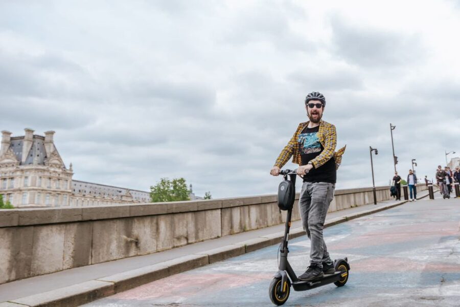 Guided Electric Scooter Tour of Paris - Key points at a glance