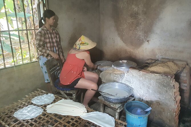 Half-Day Private Explore Hoi An Countryside by Scooter Tour - Cam Thanh: one hour in a basket boat