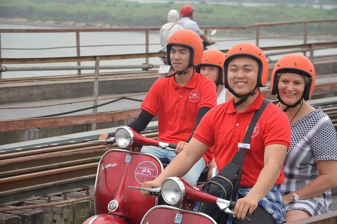 Hanoi By Vespa Tours: HISTORY + CULTURE + SIGHT + FUN 2,5 Hours - Banana Island gives the tour its best contrast