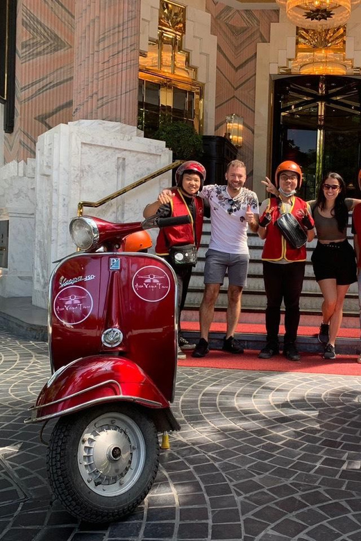 Hanoi: Food and Sightseeing Vespa Tour with 7 Tastings - Banh cuon and the quieter side of local food