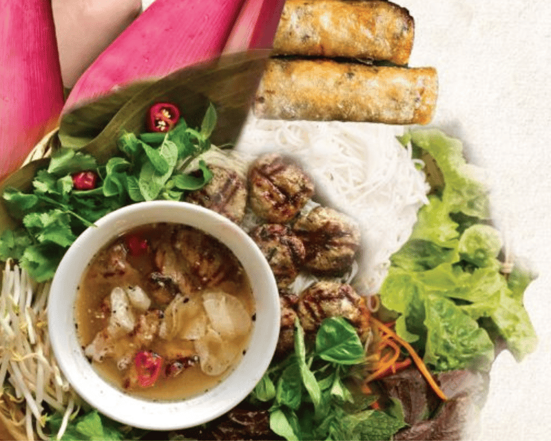 Hanoi: Food and Sightseeing Vespa Tour with 7 Tastings - Train Street Cafe as the final stop
