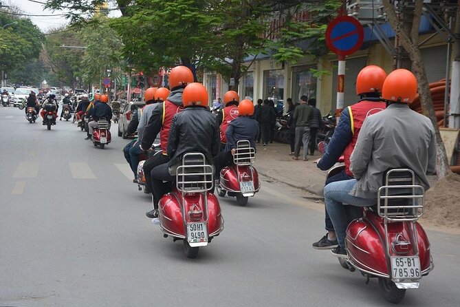 Hanoi Food Tours: Hanoi Foodie Scooter Tour Led By Women - Egg coffee and a secret dessert at Truc Bach Lake