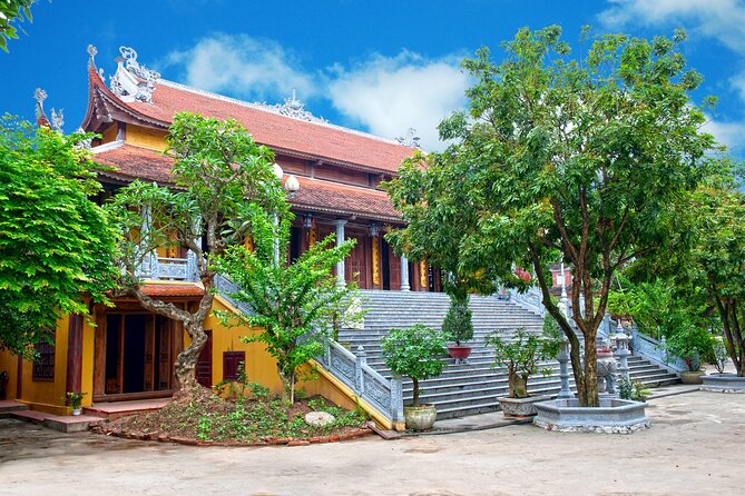 Hanoi Scooter Tour: History, Culture, Train Street on Motorbike - Ho Chi Minh Complex: a focused introduction to modern Vietnam