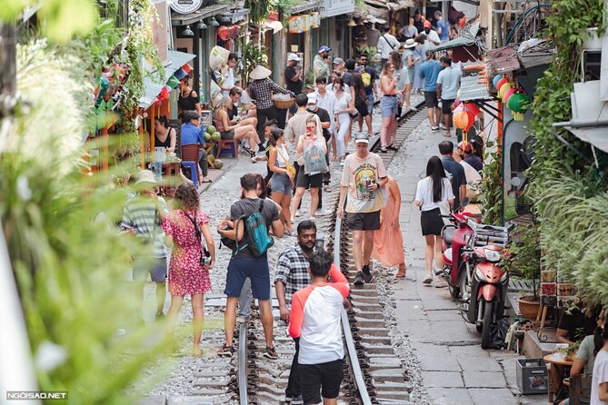 Hanoi Vespa After Dark Street food + Train Street+ Live Music - The French Quarter and Hanoi Opera House