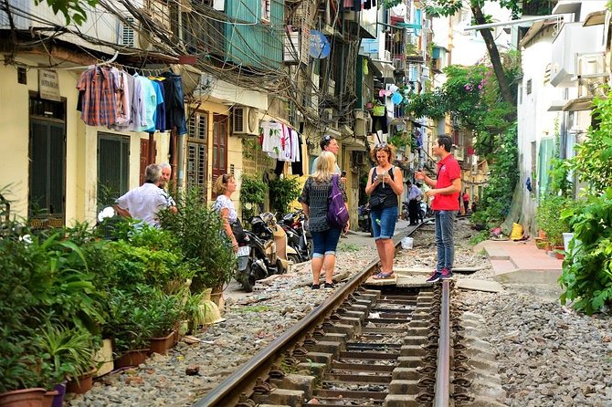 Hanoi Vespa Tours: Full Day Hanoi City & Countryside Vespa Tours - Co Loa and the Red River farms