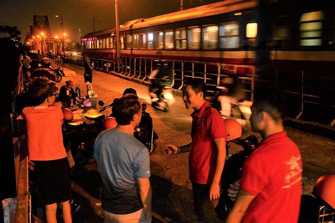 Hanoi Vespa Tours: Hanoi After Dark Vespa Food Tours - Seafood and the taste of Hanoi’s wider food scene