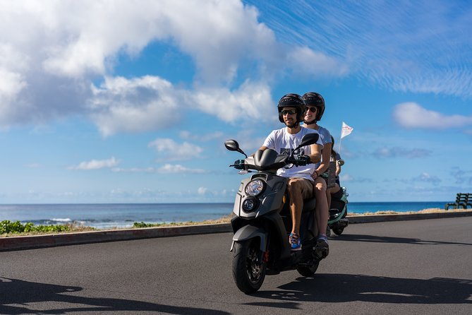 Hawaiian Style Scooter Ride around O'ahu for the Day - Diamond Head, Hanauma Bay, and the Ka Iwi coast