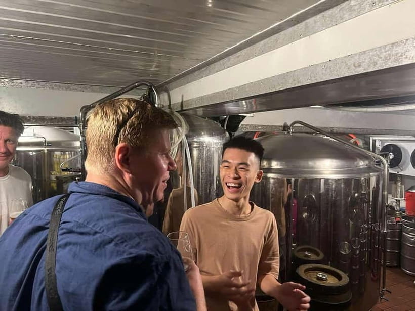 Ho Chi Minh City: Craft Beer and Local Food Tour by Scooter - Five local dishes, with room for vegetarian choices