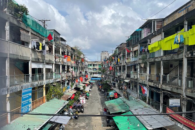Ho Chi Minh City Sightseeing, midnight, Shopping tours by scooter - Markets, food, and the shopping option