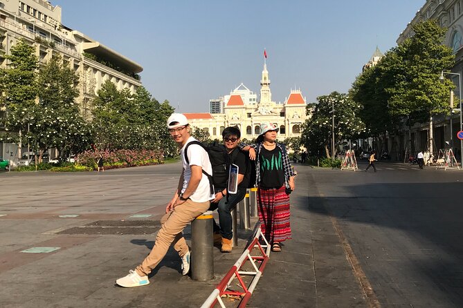 Ho Chi Minh City Sightseeing, midnight, Shopping tours by scooter - Choosing between a guide and a driver