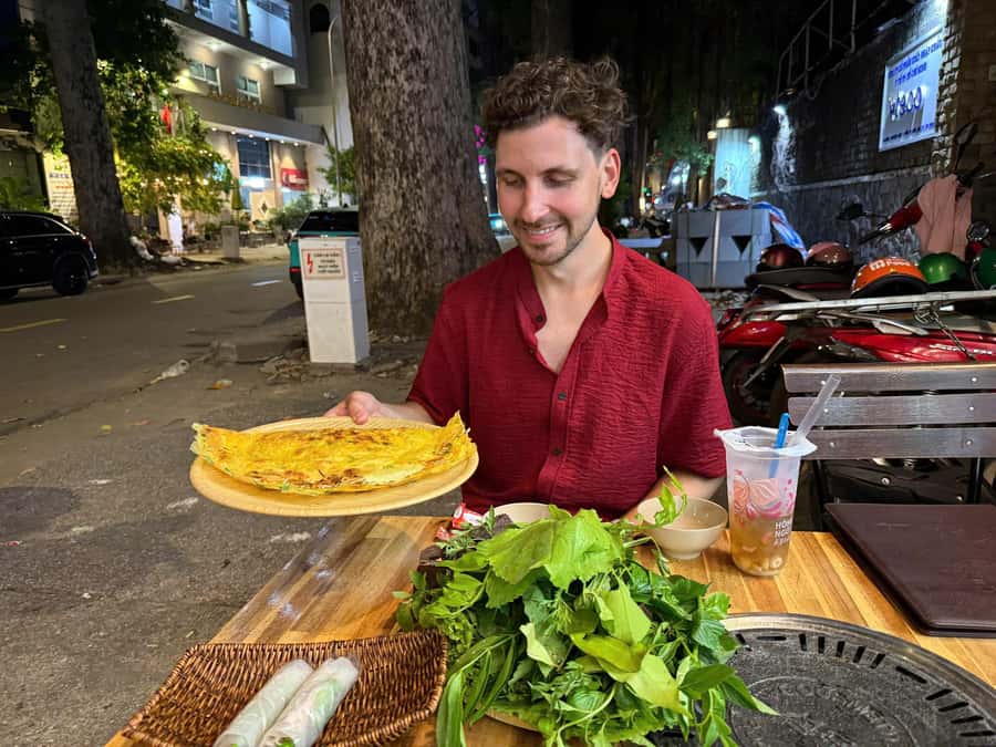 Ho Chi Minh: Local Food Tour by Scooter with Vegan Option - The first bowl sets the tone