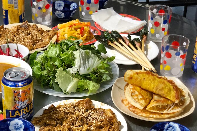 Hoi An Vespa Food Tour: Authentic & Exotic Food Culture - Cam Chau: banh mi and crispy banh xeo