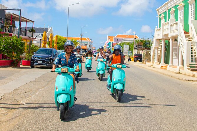 Island Scooter Tour Bonaire - Gotomeer and Bonaire’s famous flamingos