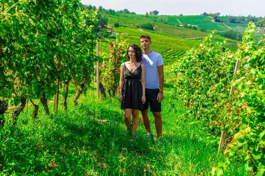 LANGHE : Vespa Tour to the Wine Region of Barolo - From La Morra to Barolo