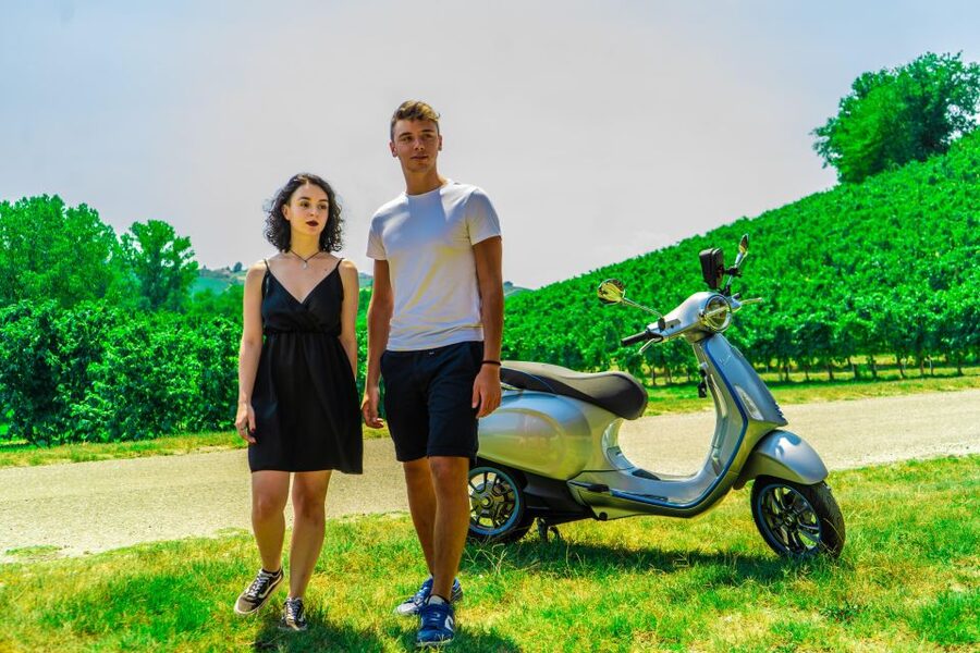 LANGHE: Vespa tour with a delicious Barolo wine tasting - Why an electric Vespa suits the Langhe hills