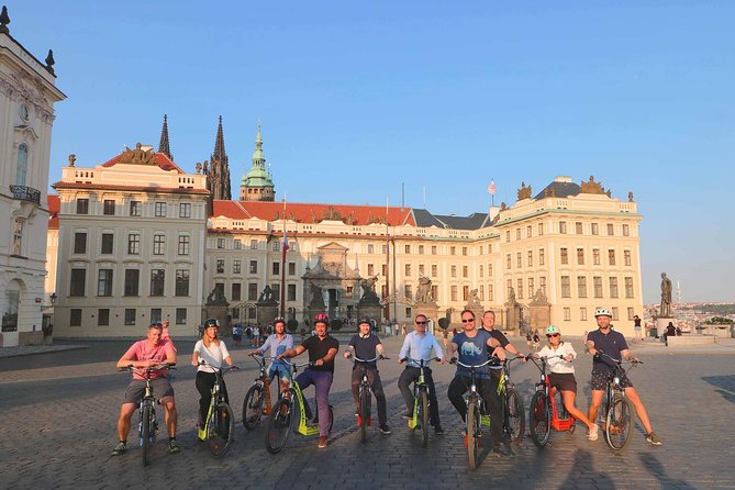Live-Guided 180 min Glorious e-Scooter and eBike tour - The Jewish Quarter and Old Town’s central sights