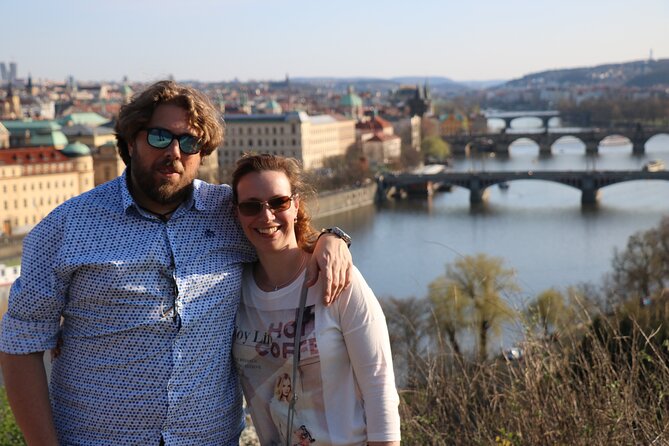 Live-Guided e-Scooter Tour of the Old Town of Prague, 60 min - A private ride with several guide styles
