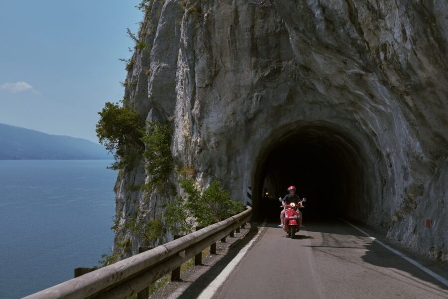 Malcesine: Lake Garda self-guided Vespa tour - Who should book this ride