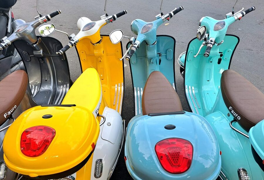 Maspalomas and Las Palmas: electric vintage scooter for rent - Using Las Palmas as your northern base