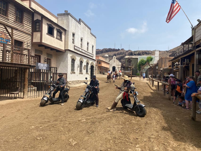 Maspalomas: E-Scooter or E-Bike Tour+Western Town Sioux City - The one-hour ride through Maspalomas and Playa del Ingles
