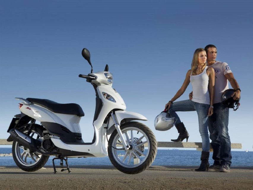 Maspalomas : Rent 7 hours - 7 Days a 125 cc Petrol Scooter - What the equipment and support really add
