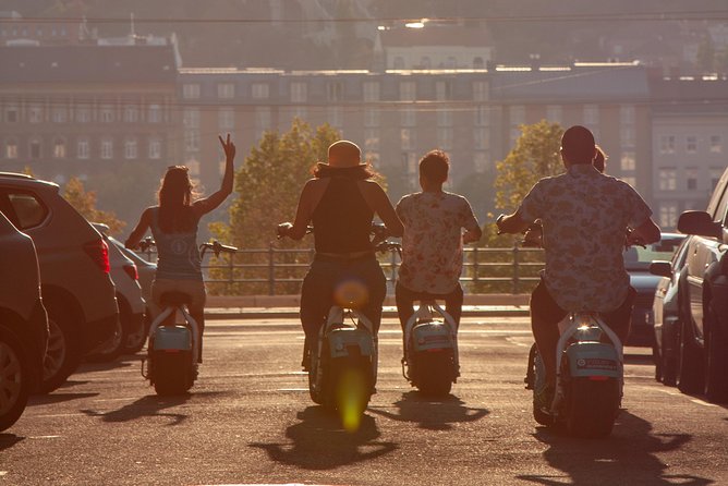 MonsteRoller E-Scooter Rental in Budapest - Why the fat tires make a difference