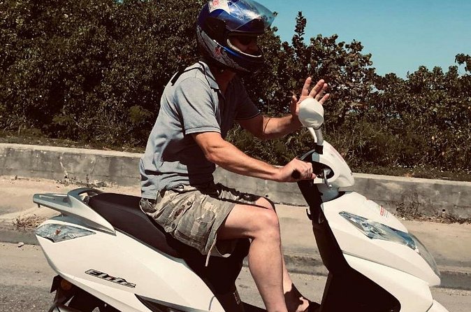 Montego Bay Scooter Rentals - Using the local map to plan your day