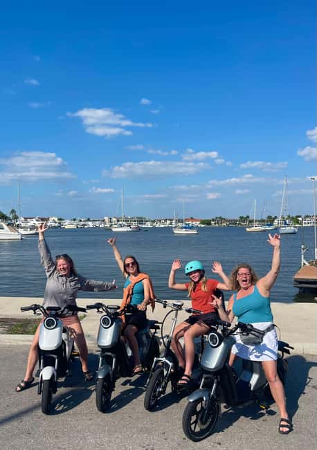 Naples Florida: Downtown Electric Moped Tour - Fun For All - Crayton Cove and the Naples City Dock
