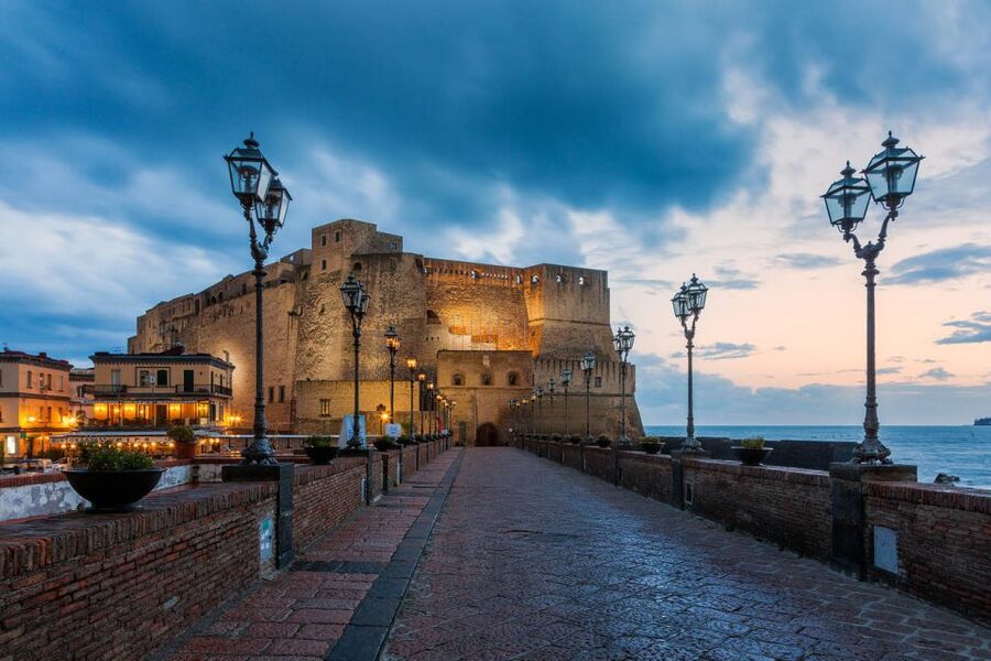 Naples: Private Classic Vespa City Tour - Why a Vespa is a smart way to see Naples