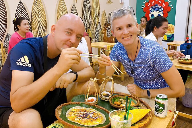 Nha Trang Local Food Tasting and Sightseeing Tour By Scooter - Stop 4: Green papaya salad and tofu dessert on Ha Ra