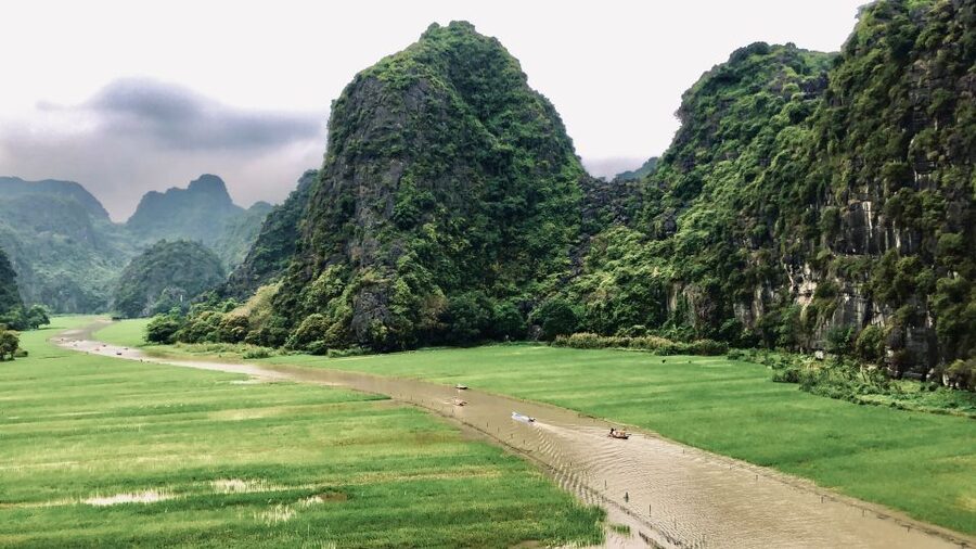 Ninh Binh Vespa Tours from Hanoi: Vespa + Boat + Daily Life - Who should book this Ninh Binh tour?