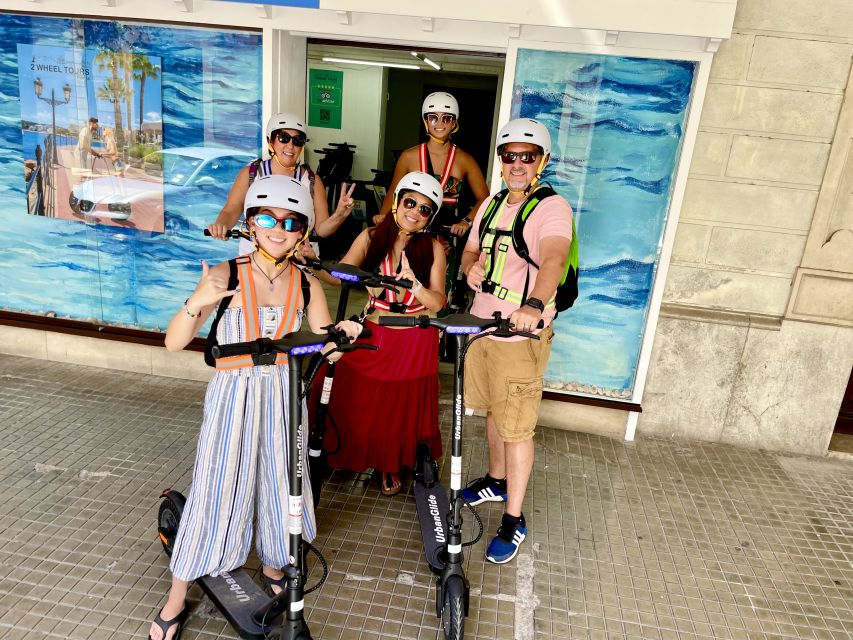 Palma: Guided 1.5 H city tour on Electric scooter - La Lonja and Palma’s Gothic character