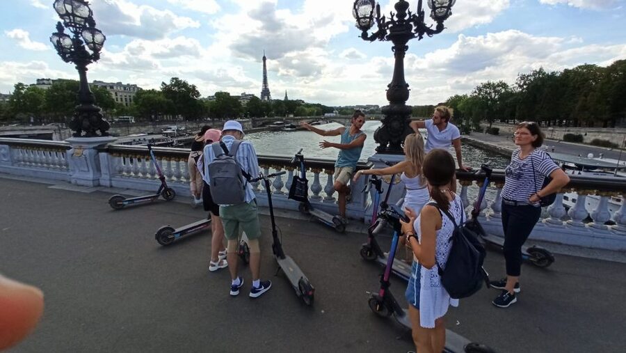 Paris: Small-Group E-Scooter Tour with a Local Guide - Starting at 10 Rue de Pontoise