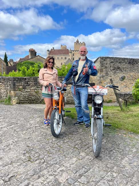 Périgord Noir : Unusual vintage moped ride - Forty-five kilometers through castle country