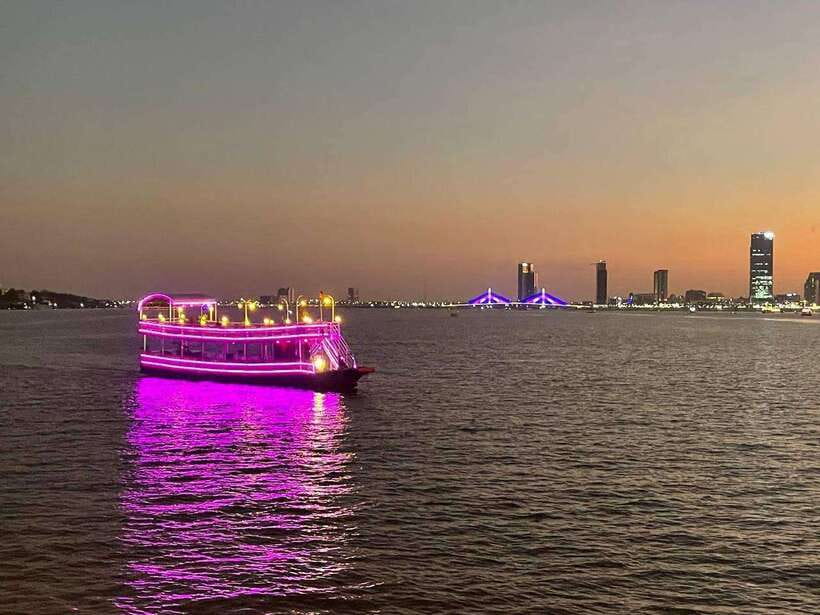 Phnom Penh: City & Silk Island Haft Day or Full Day Tour - What the transport and group experience are like