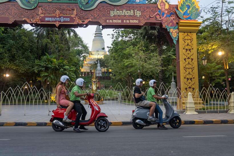 Phnom Penh: City & Silk Island Haft Day or Full Day Tour - Who should book this Phnom Penh tour