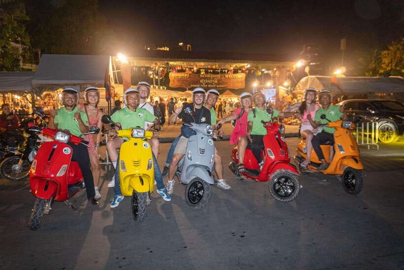 Phnom Penh Night Foodie Vespa Tour / Tuk Tuk Available - Phnom Penh landmarks between meals