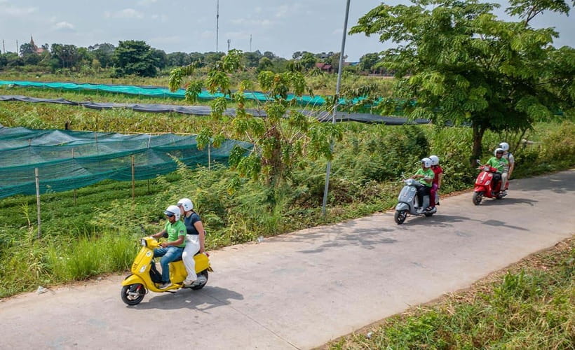 Phnom Penh Silk Island Haft Day Tour - Top Rating Experience - Village roads, school life, and the Sunday question