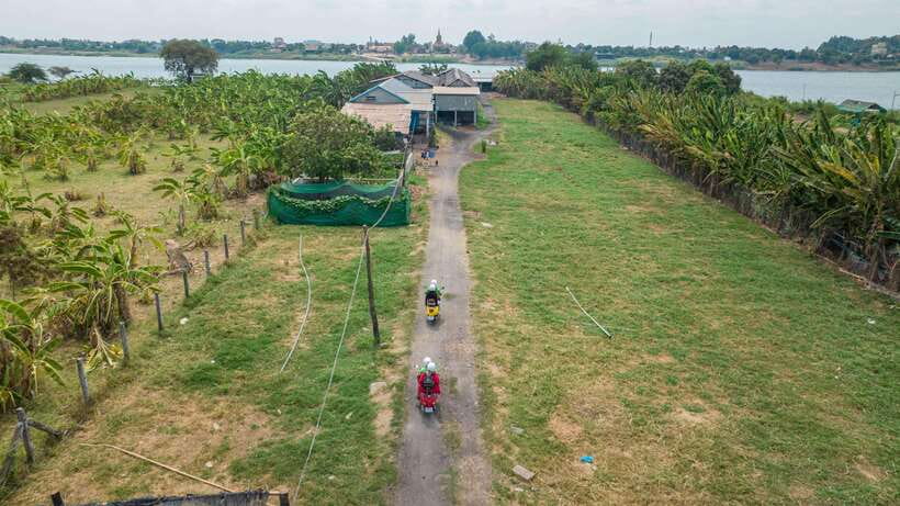 Phnom Penh Silk Island Sunset Vespa Tour / Tuk Tuk Available - SMango House Resort and the riverside sunset